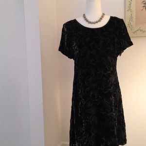 Burnout velvet scoop neck dress